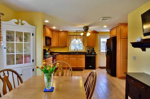 Kitchen - 87 Wilkinson St, Worcester, MA 01606 photo 4 of 4