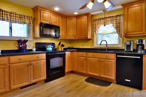Kitchen - 87 Wilkinson St, Worcester, MA 01606 photo 1 of 4