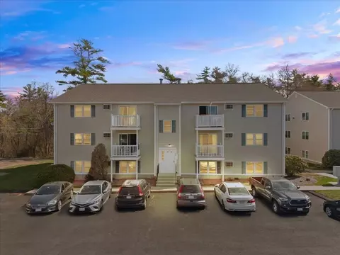 1607 Braley Rd #70, New Bedford, MA 02745