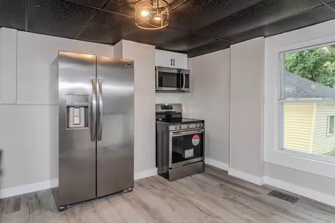 108-110 Northampton Ave, Springfield, MA 01109 photo 19