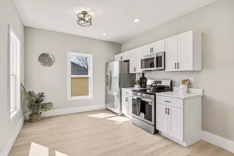 108-110 Northampton Ave, Springfield, MA 01109 photo 3
