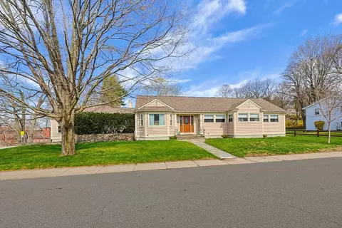 11 Katherine Rd, Woonsocket, RI 02895