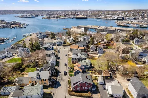 View/Area - 16 Highland St, Gloucester, MA 01930 photo 2 of 7