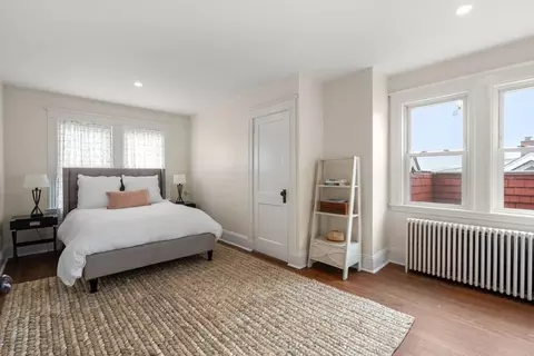Bedroom - 16 Highland St, Gloucester, MA 01930 photo 1 of 4