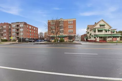 Exterior - 34 Sumner Ave #210, Springfield, MA 01108 photo 2 of 5