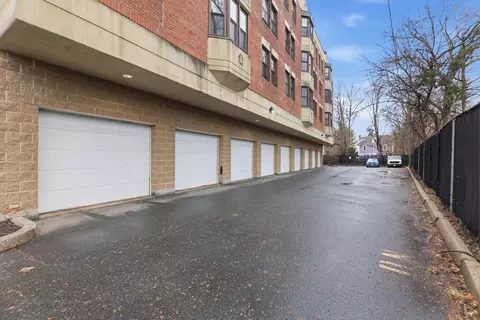 Exterior - 34 Sumner Ave #210, Springfield, MA 01108 photo 5 of 5