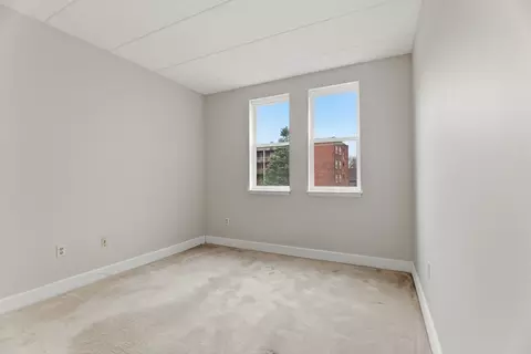 Bedroom - 34 Sumner Ave #210, Springfield, MA 01108 photo 2 of 8
