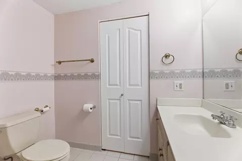 Bath - 34 Sumner Ave #210, Springfield, MA 01108 photo 2 of 4