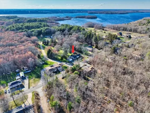 222 Blossom Rd, Westport, MA 02790