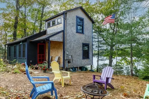 213 Ashby Rd, Ashburnham, MA 01430