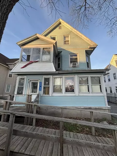 233-235 White St, Springfield, MA 01108