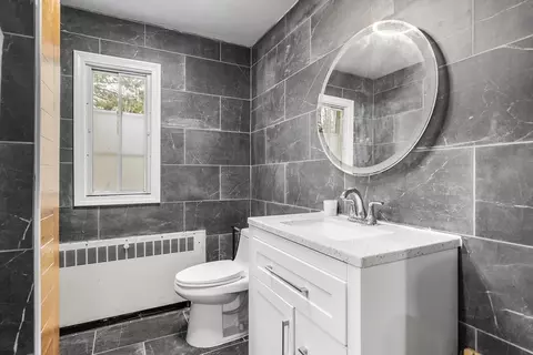 Bath - 3 Old Brook Dr, Worcester, MA 01609 photo 1 of 6