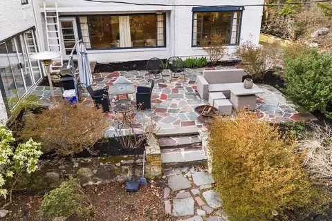 Exterior - 3 Old Brook Dr, Worcester, MA 01609 photo 3 of 9
