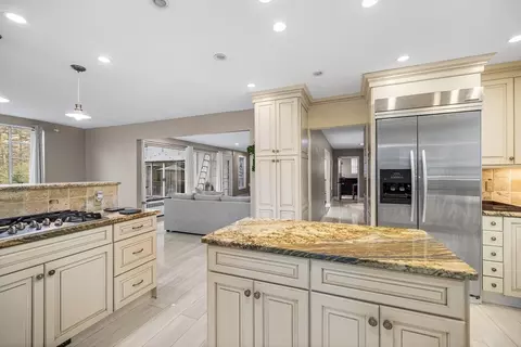 Kitchen - 3 Old Brook Dr, Worcester, MA 01609 photo 4 of 4
