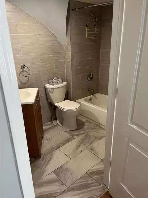 Bath - 34 Irving St, Worcester, MA 01609 photo 1 of 5