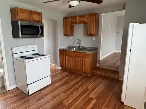 Kitchen - 34 Irving St, Worcester, MA 01609 photo 5 of 6
