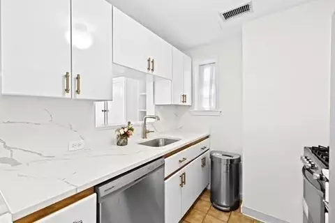 302 Commonwealth Ave #E, Boston, MA 02115 photo 6
