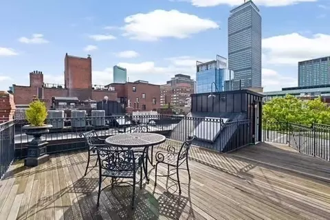 302 Commonwealth Ave #E, Boston, MA 02115