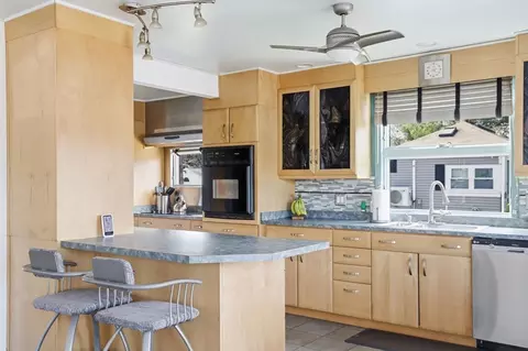 Kitchen - 28 Arlington Rd, Wareham, MA 02571 photo 1 of 4