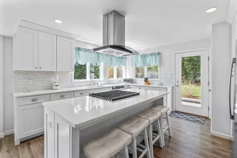 37 Uncle Henrys Rd, Mashpee, MA 02649 photo 5