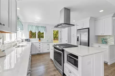 37 Uncle Henrys Rd, Mashpee, MA 02649 photo 3