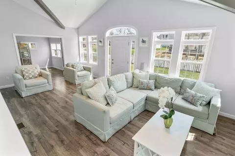 37 Uncle Henrys Rd, Mashpee, MA 02649 photo 9