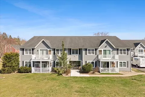 450 Somerset Ave #1-8, Taunton, MA 02780