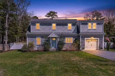 176 Bumps River Rd, Osterville, MA 02655