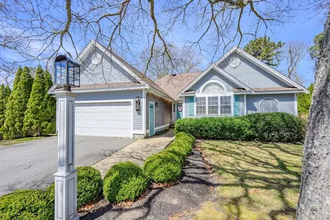 8 Marlboro Rd, Brewster, MA 02631