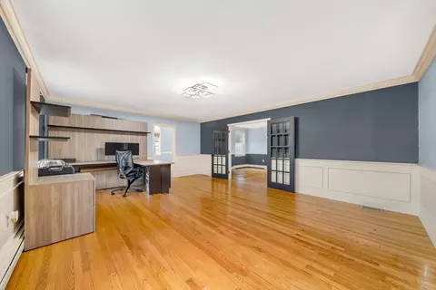 Living - 5 Bedros St, Windham, NH 03087 photo 3 of 6
