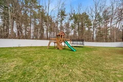 Exterior - 5 Bedros St, Windham, NH 03087 photo 3 of 8