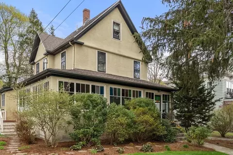 205 Washington St, Winchester, MA 01890