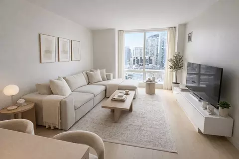 1 Franklin #2114, Boston, MA 02110
