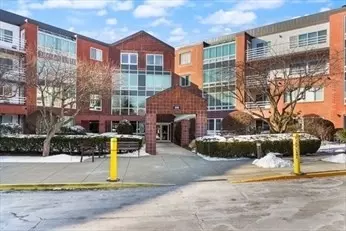 188 Place Ln #188, Woburn, MA 01801