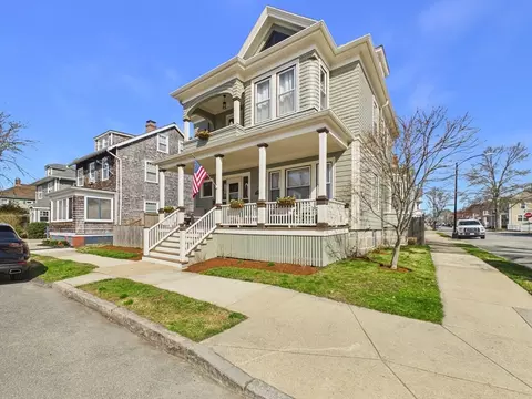 379 W Clinton St, New Bedford, MA 02740