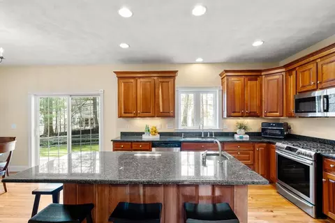 Kitchen - 190 School St, Acton, MA 01720 photo 5 of 6
