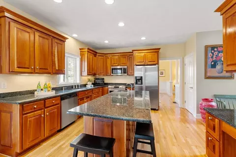 Kitchen - 190 School St, Acton, MA 01720 photo 2 of 6