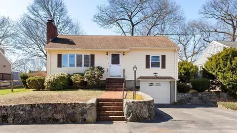 44 Piedmont St, Arlington, MA 02476