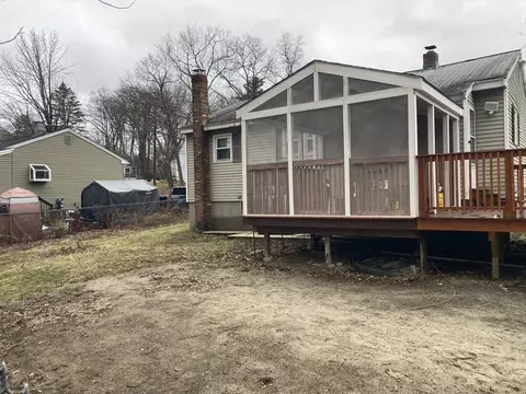 84 D St, Dracut, MA 01826 photo 4