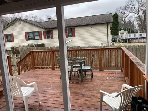 84 D St, Dracut, MA 01826 photo 10