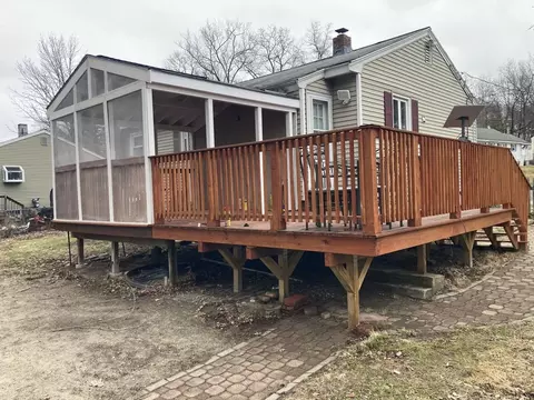 84 D St, Dracut, MA 01826 photo 3