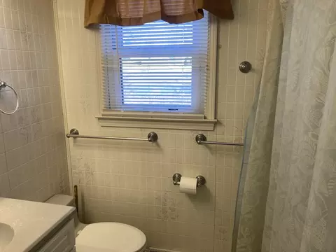84 D St, Dracut, MA 01826 photo 32