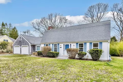 5 Dale Ter Ext, Sandwich, MA 02563