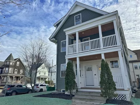 411 Salem St #2, Medford, MA 02155