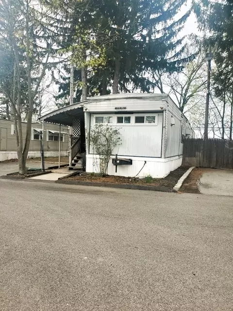 1346 Newport Ave #B17, Attleboro, MA 02703