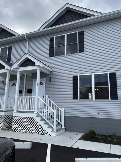 184 Avenue C #M-3, Woonsocket, RI 02895