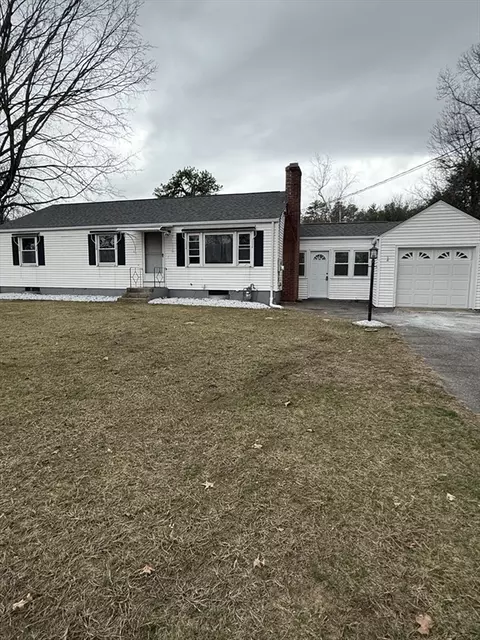 130 Fox Hill Rd, Springfield, MA 01118