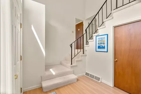 Entry Way - 213 Fells Pond Rd, Mashpee, MA 02649 photo 2 of 4