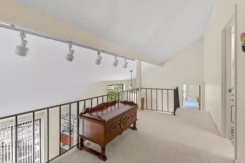 Entry Way - 213 Fells Pond Rd, Mashpee, MA 02649 photo 4 of 4