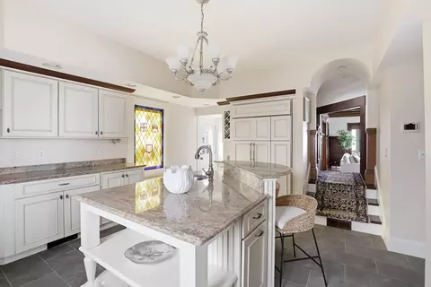 Kitchen - 2 Bluff Rd, Hull, MA 02045 photo 4 of 4
